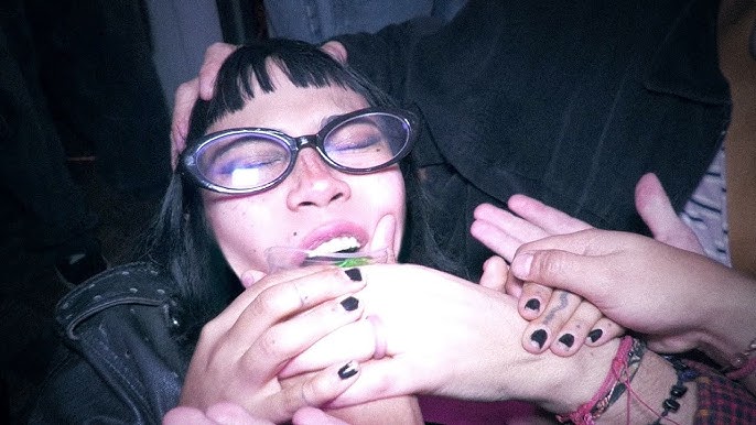 Cargar video: ESTAMOS PERDIDOS LA FIESTA